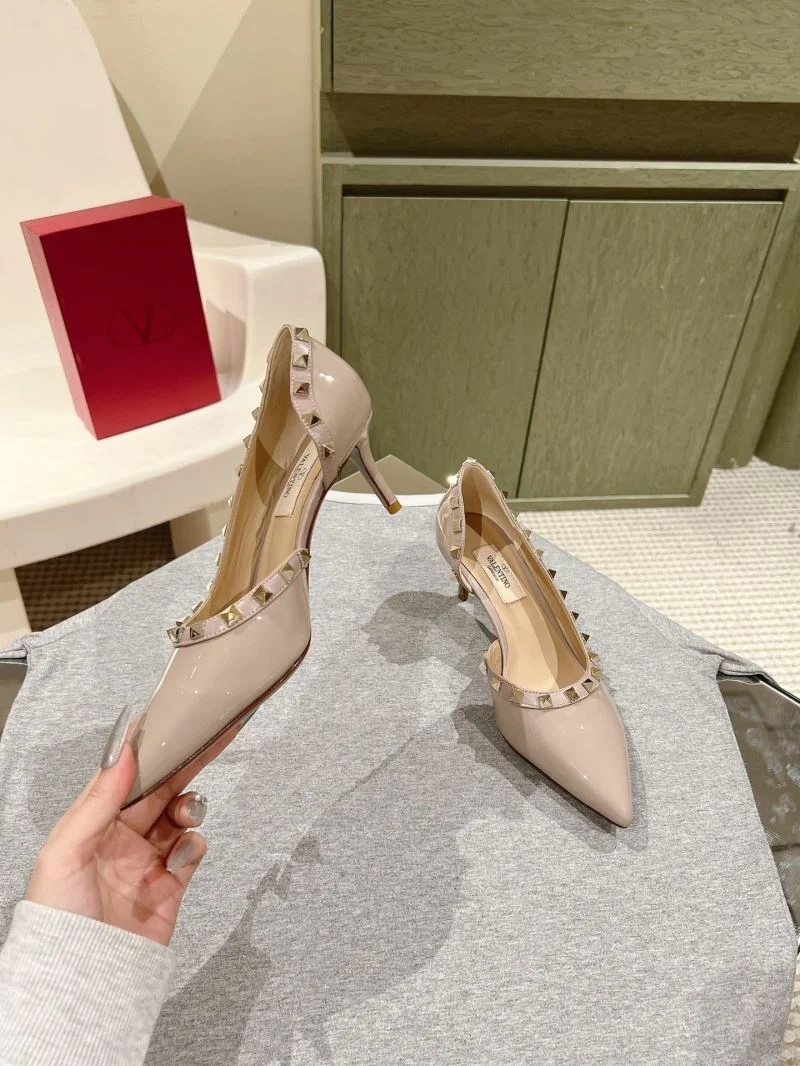 Valentino Heeled Shoes ModernLook 37079