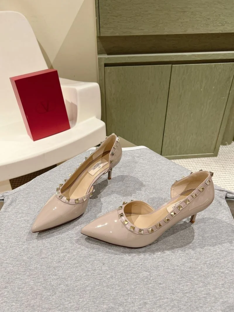 Valentino Heeled Shoes ModernLook 37079