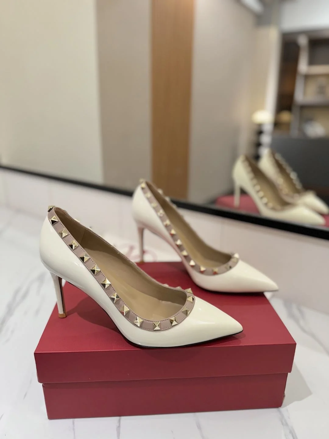 Seasonal Valentino Heeled Shoes 36217
