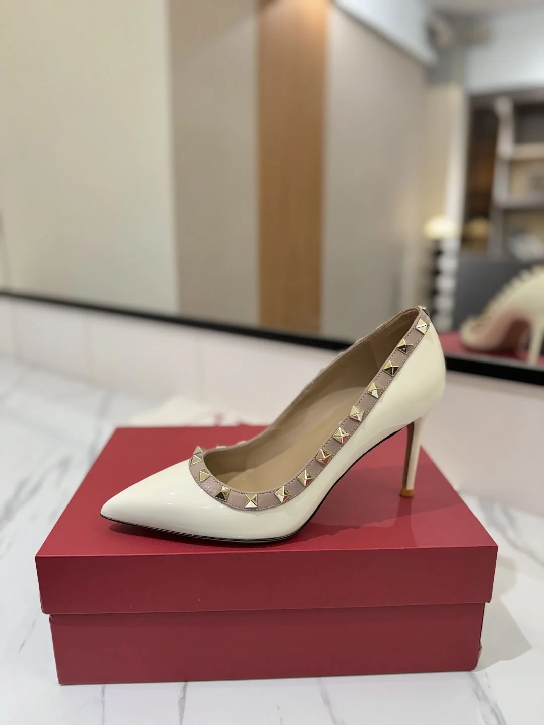 Seasonal Valentino Heeled Shoes 36217