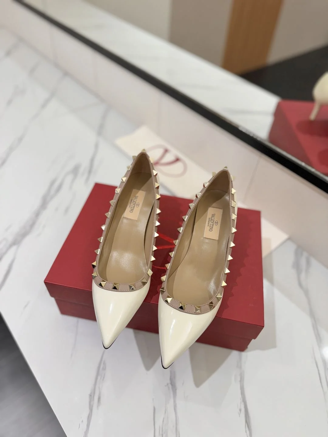 Lightweight Valentino Heeled Shoes 36214
