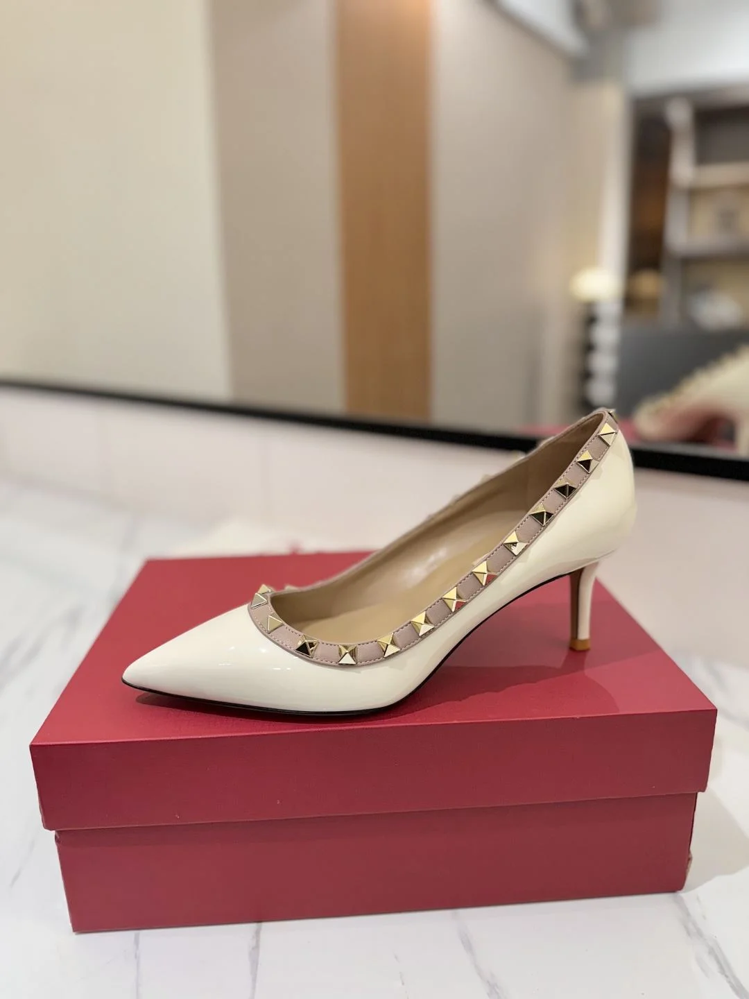 Lightweight Valentino Heeled Shoes 36214