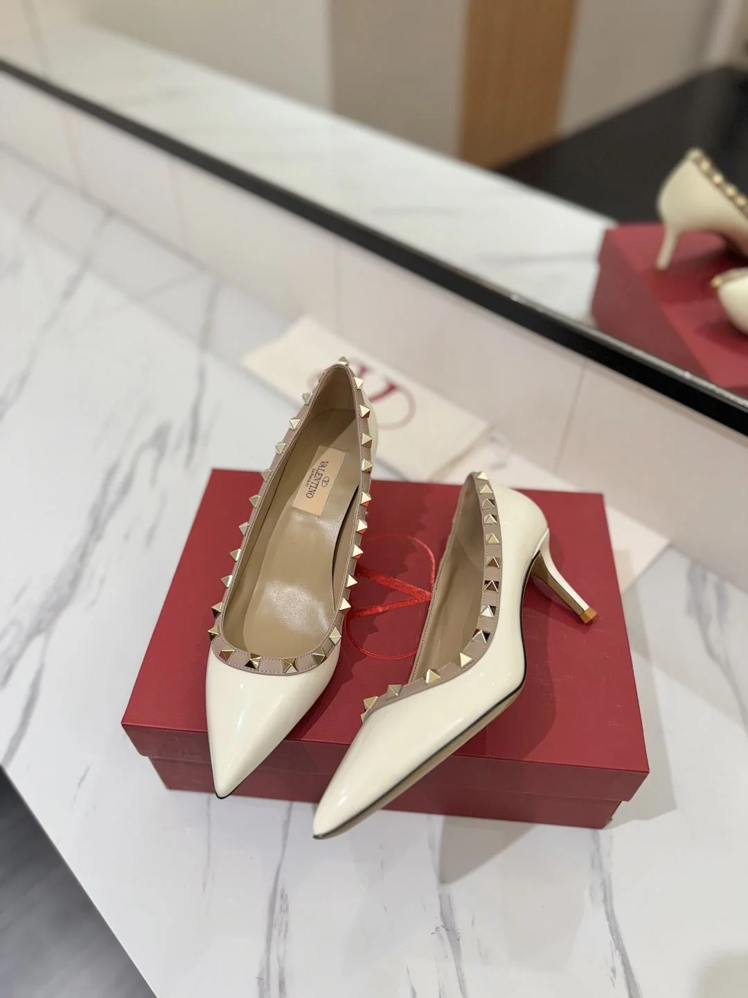 Lightweight Valentino Heeled Shoes 36214