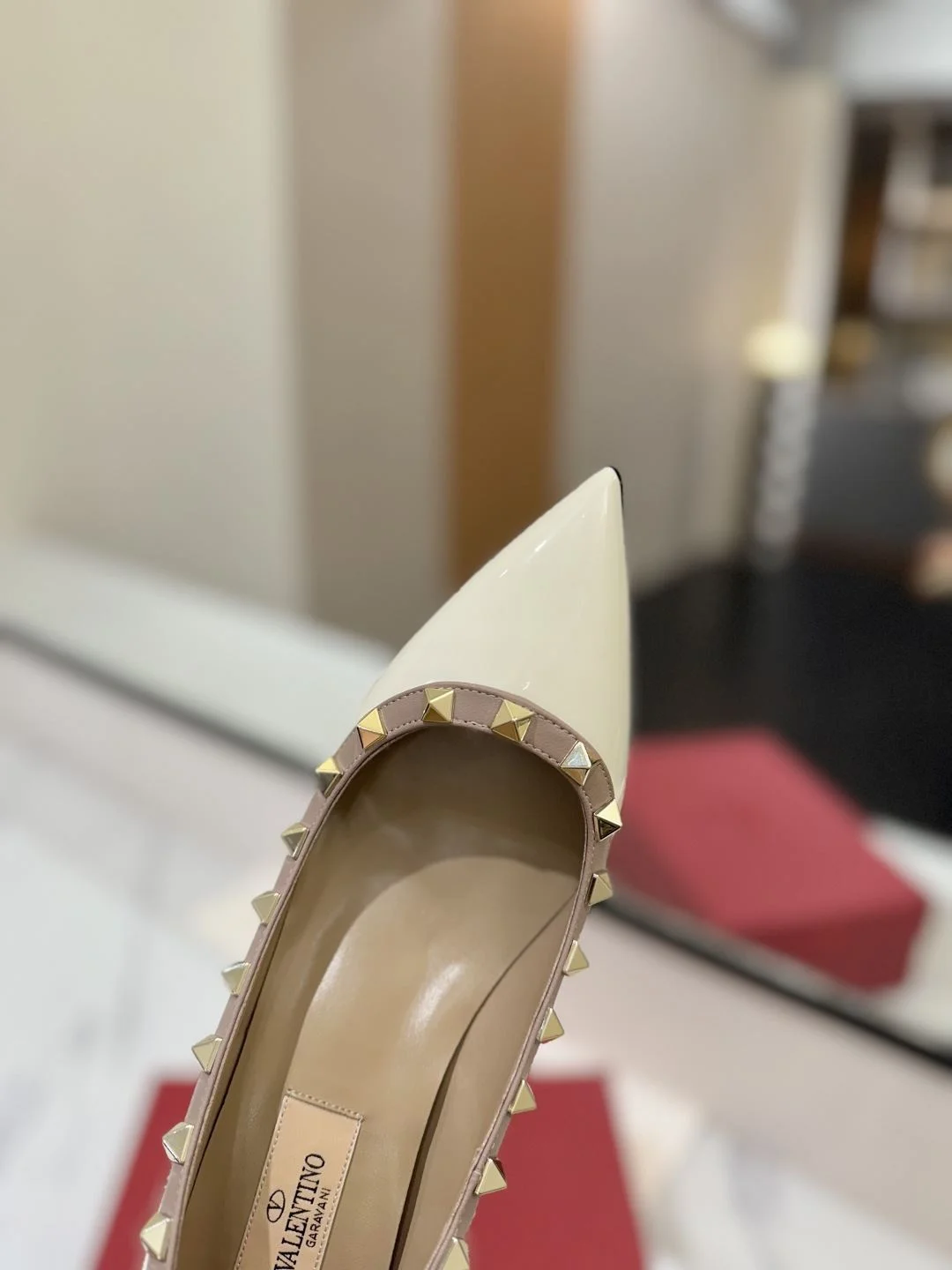 Lightweight Valentino Heeled Shoes 36214