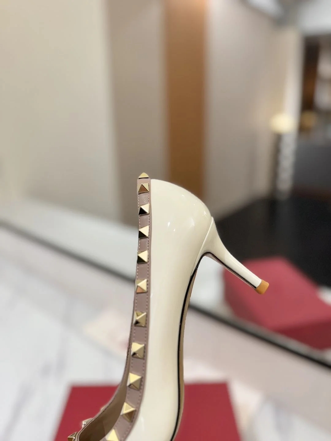 Lightweight Valentino Heeled Shoes 36214