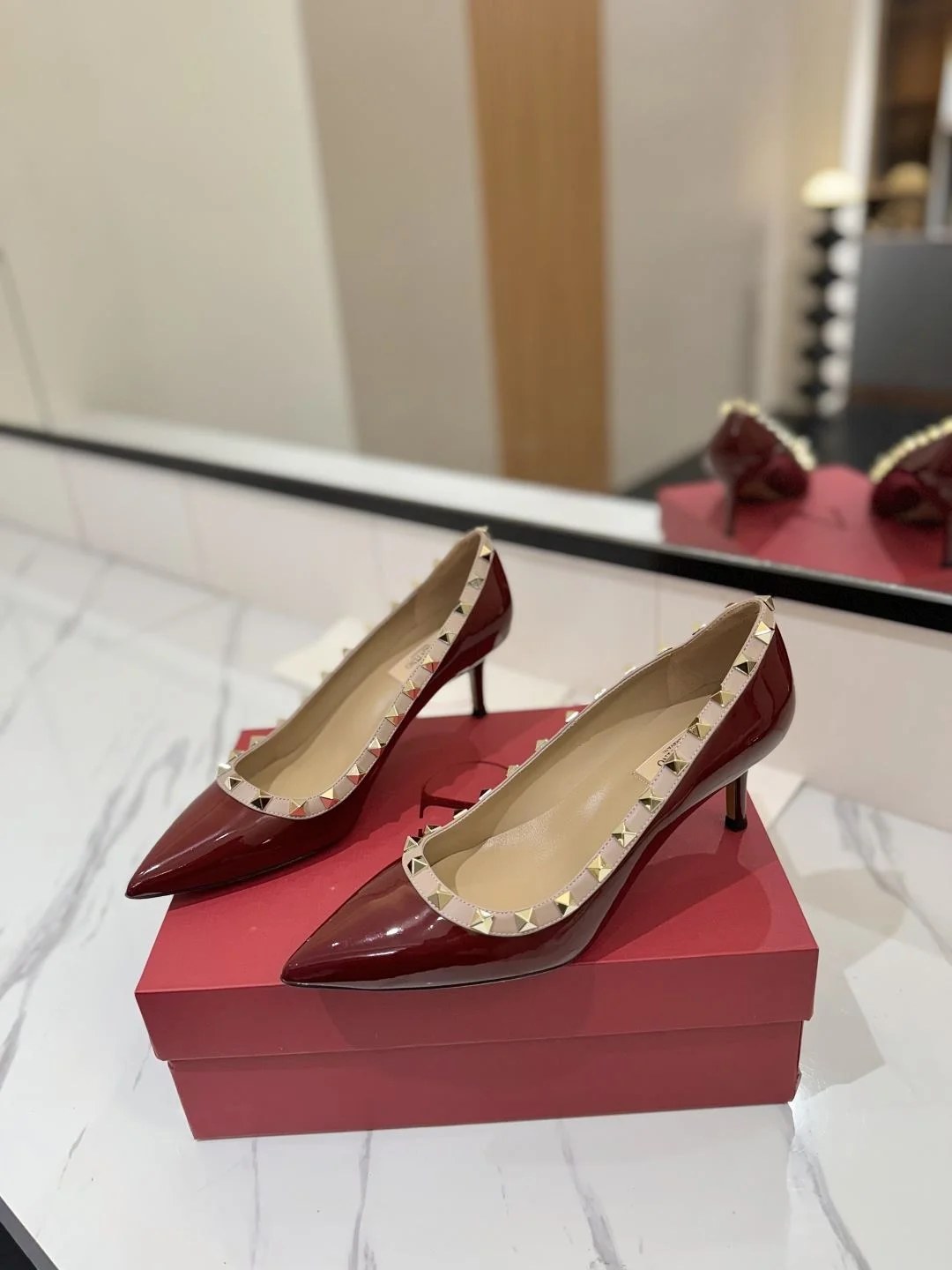 Valentino Heeled Shoes TimelessDesign 36203