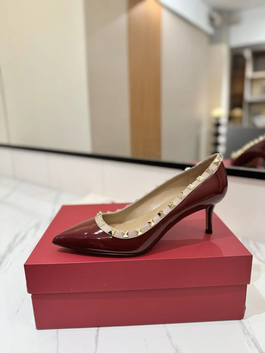 Valentino Heeled Shoes TimelessDesign 36203