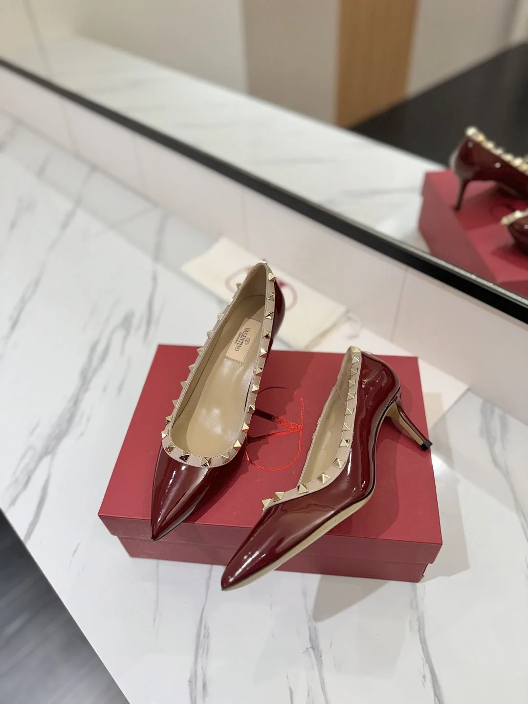 Valentino Heeled Shoes TimelessDesign 36203