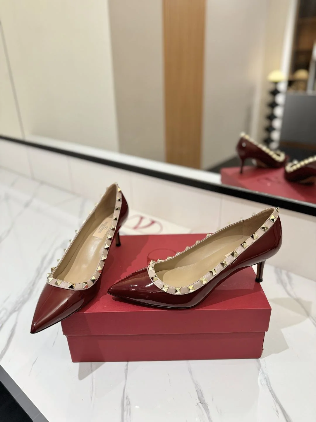 Valentino Heeled Shoes TimelessDesign 36203