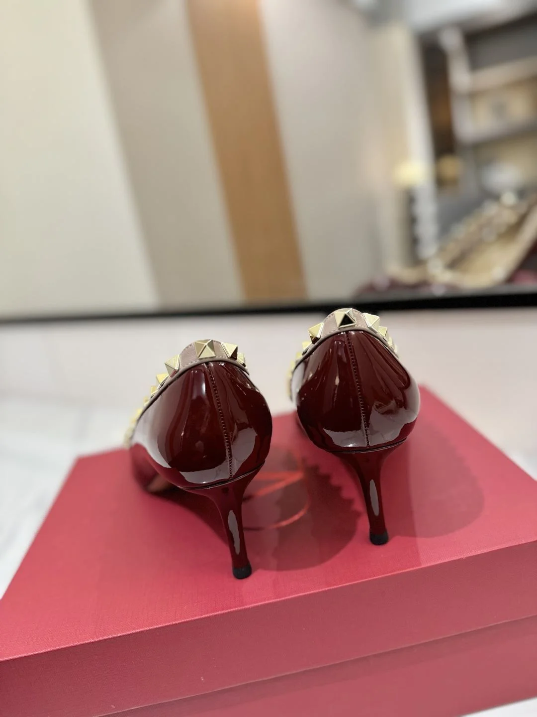 Valentino Heeled Shoes TimelessDesign 36203