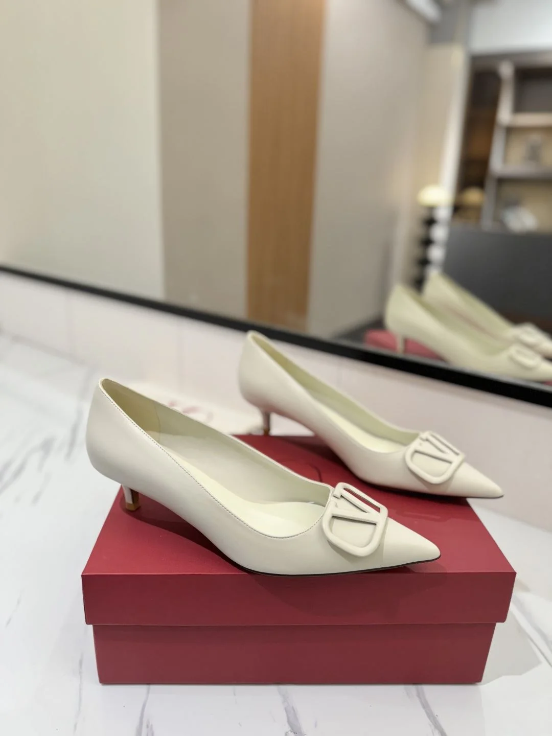 Snug Valentino Heeled Shoes 36202