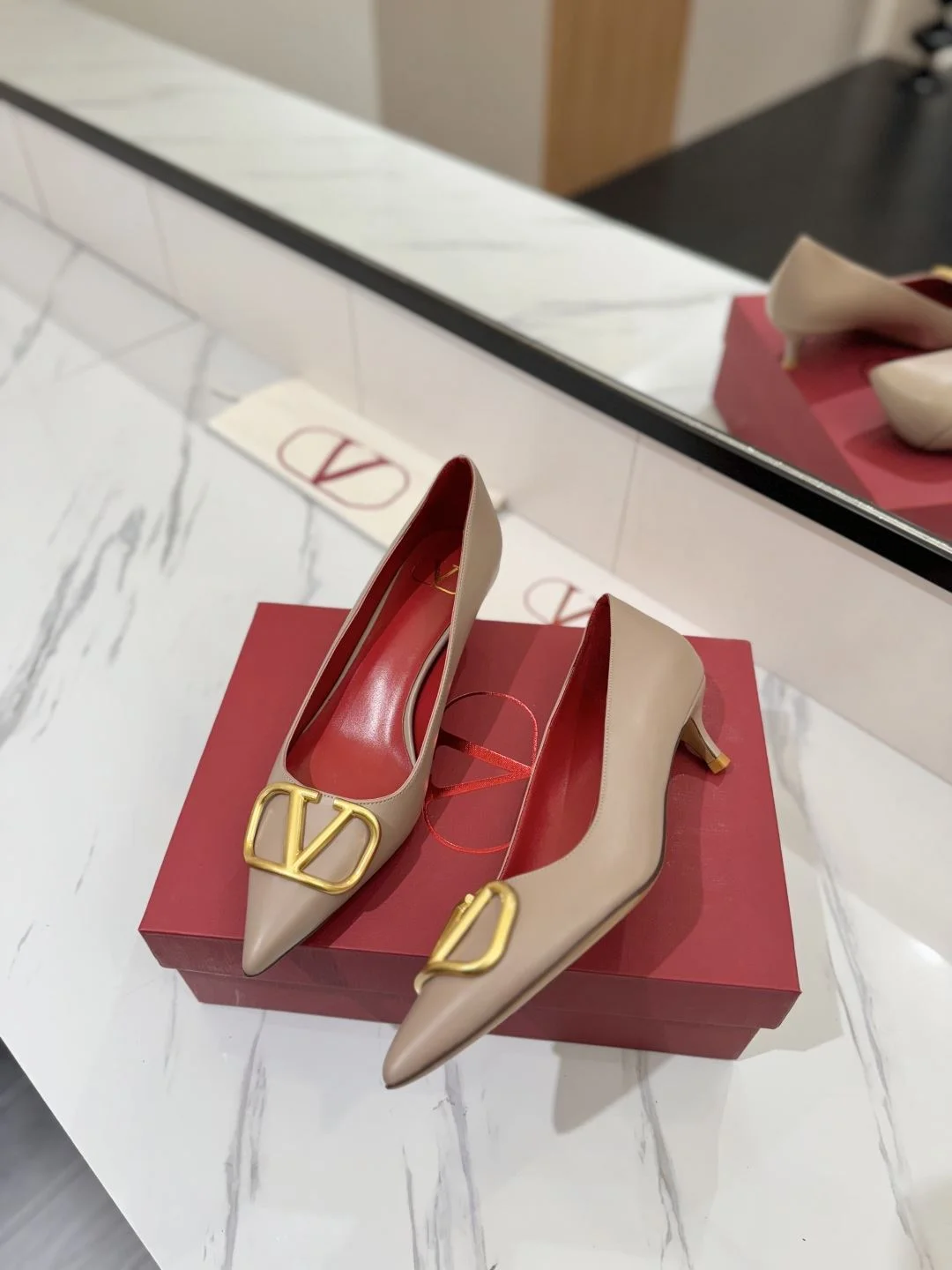 Valentino Heeled Shoes Breathable 36191