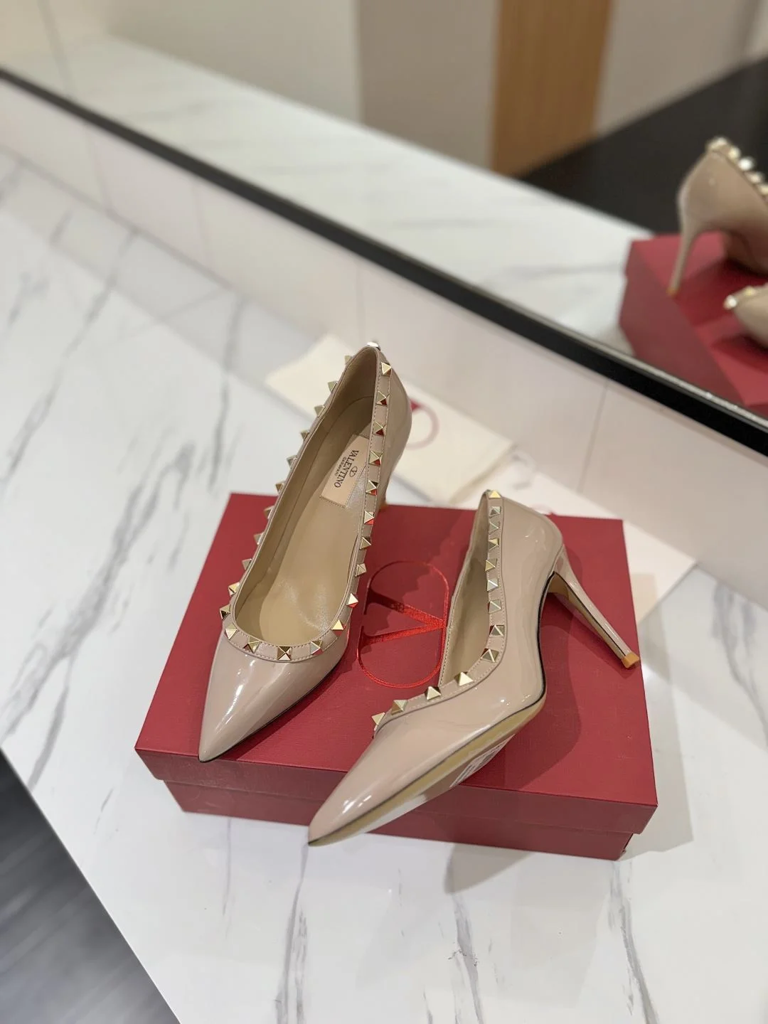 DailyWear Valentino Heeled Shoes 36212