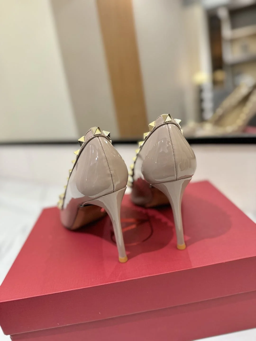 DailyWear Valentino Heeled Shoes 36212
