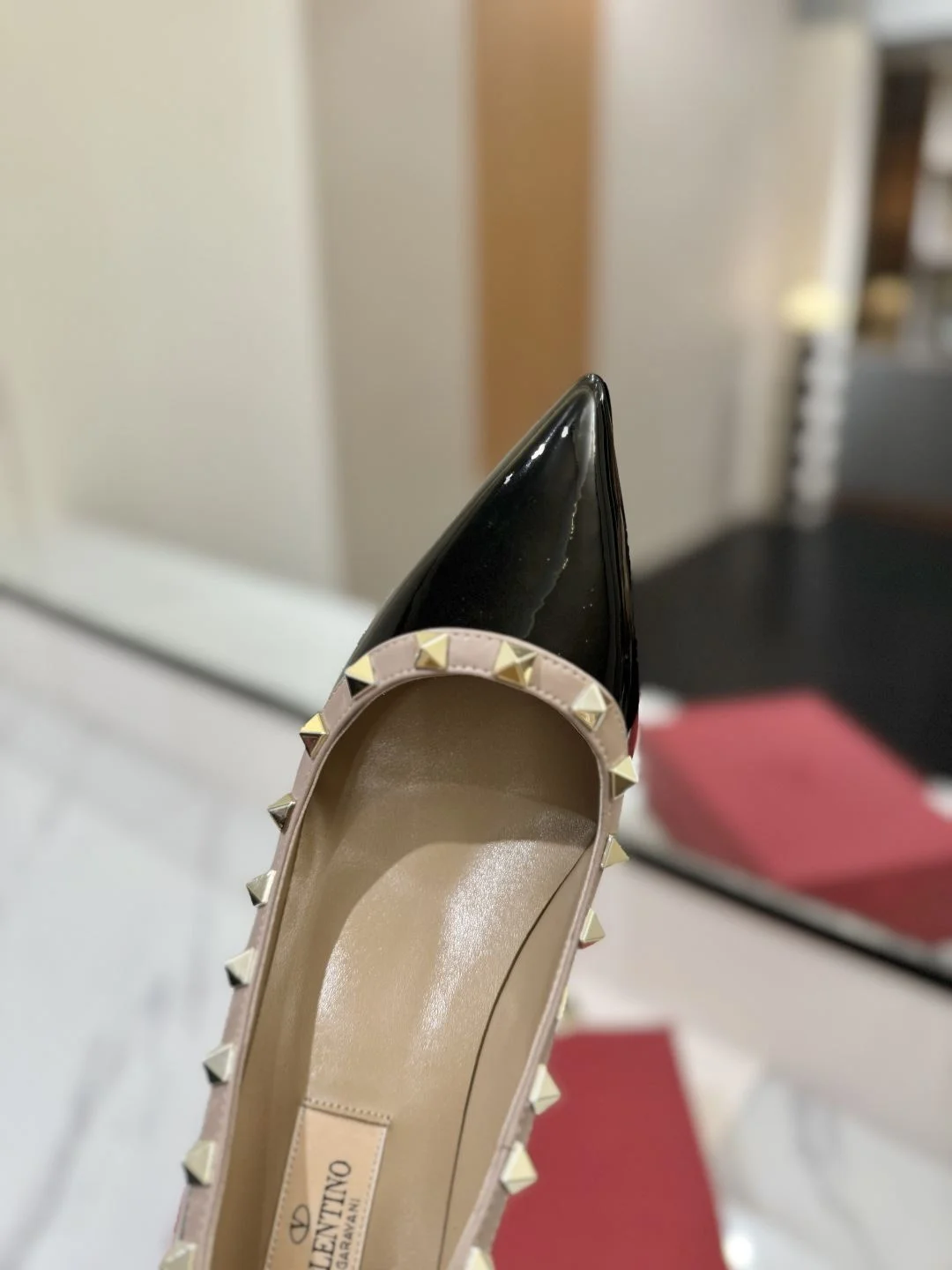 Modern Valentino Heeled Shoes 36194