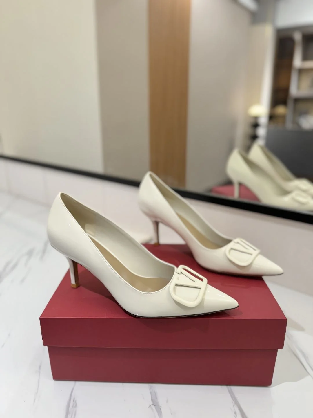 Valentino Heeled Shoes WellDesigned 36200