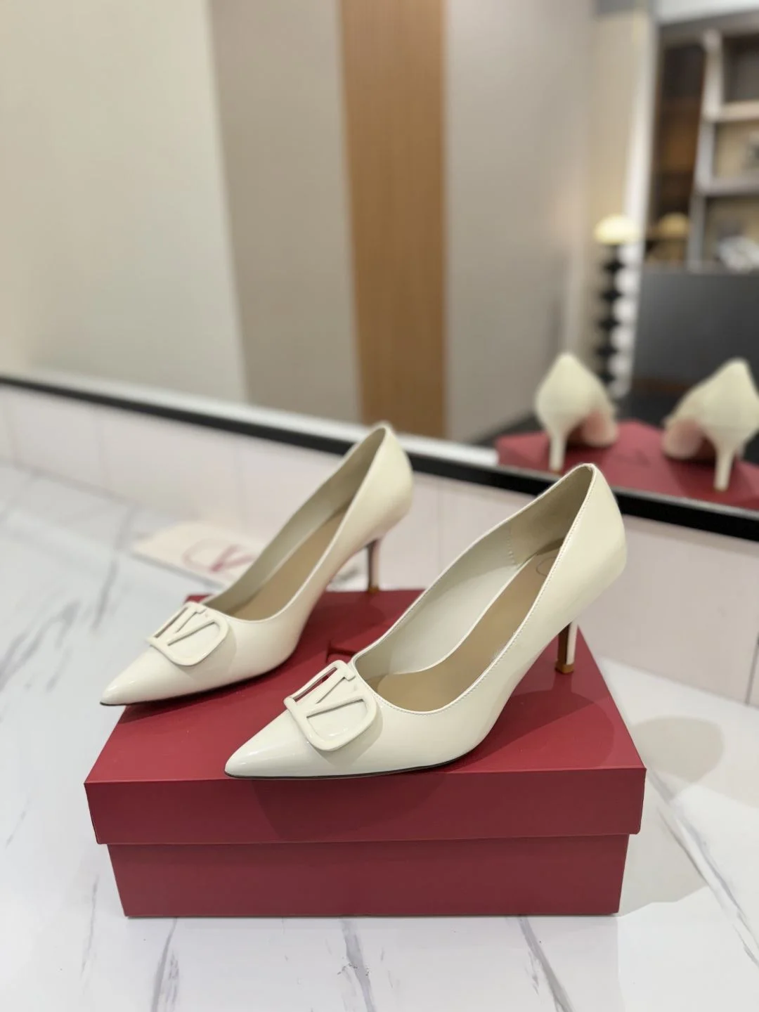 Valentino Heeled Shoes WellDesigned 36200