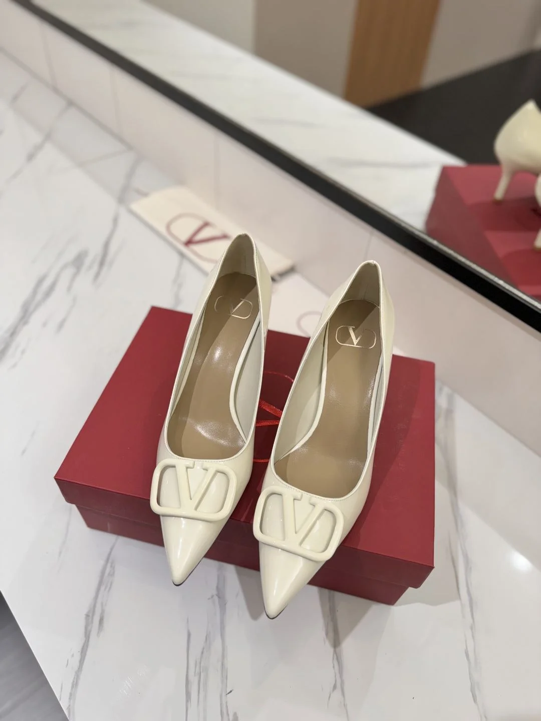 Valentino Heeled Shoes WellDesigned 36200