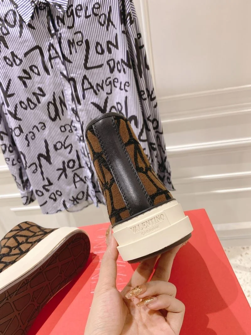 Classic Valentino High Shoes 36282