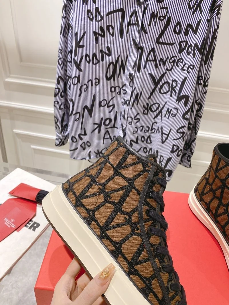 Classic Valentino High Shoes 36282