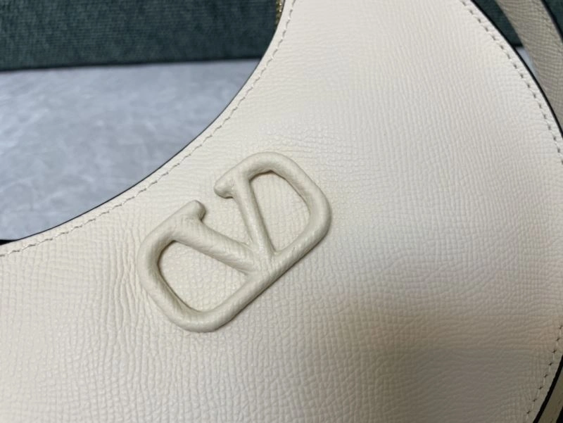 Contemporary Valentino Hobo Bags 60051