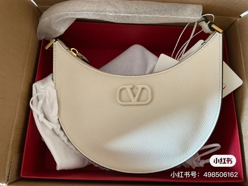 Contemporary Valentino Hobo Bags 60051
