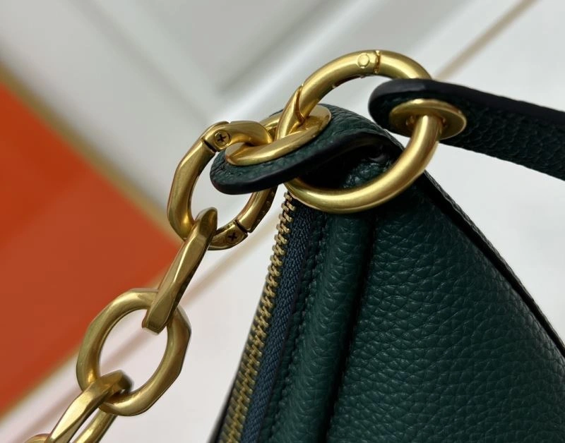 Vibrant Valentino Hobo Bags 82410