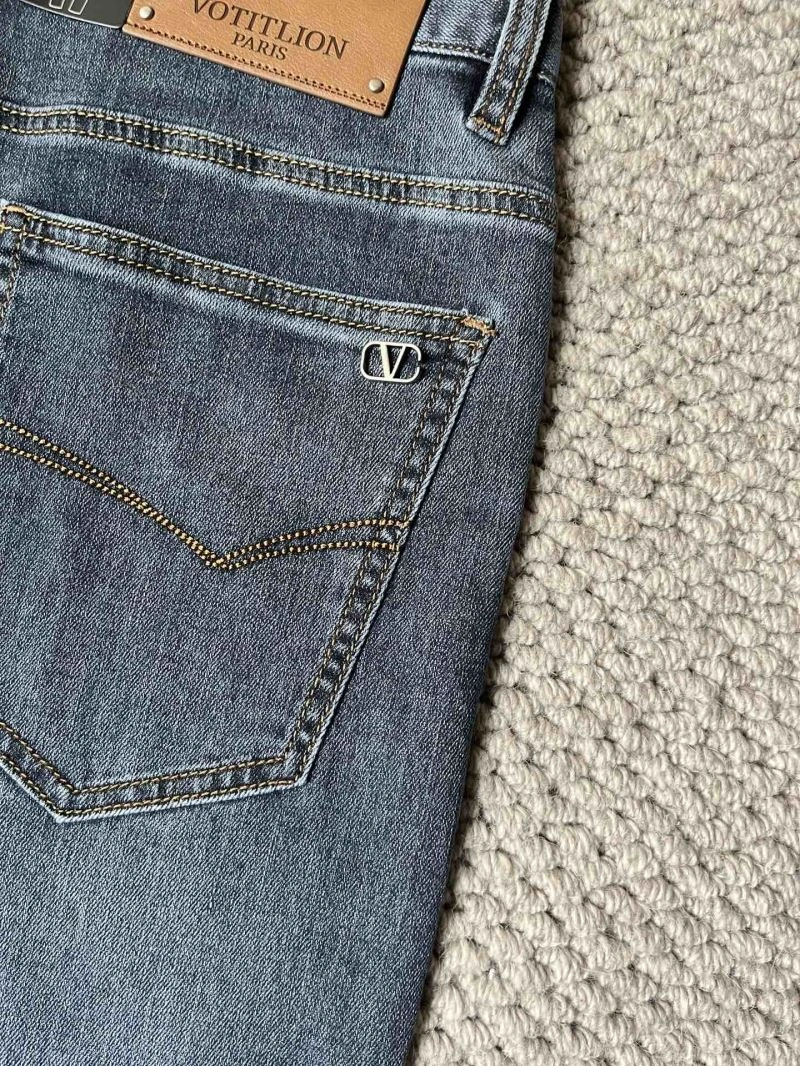 HighPerformance Valentino Jeans 174856