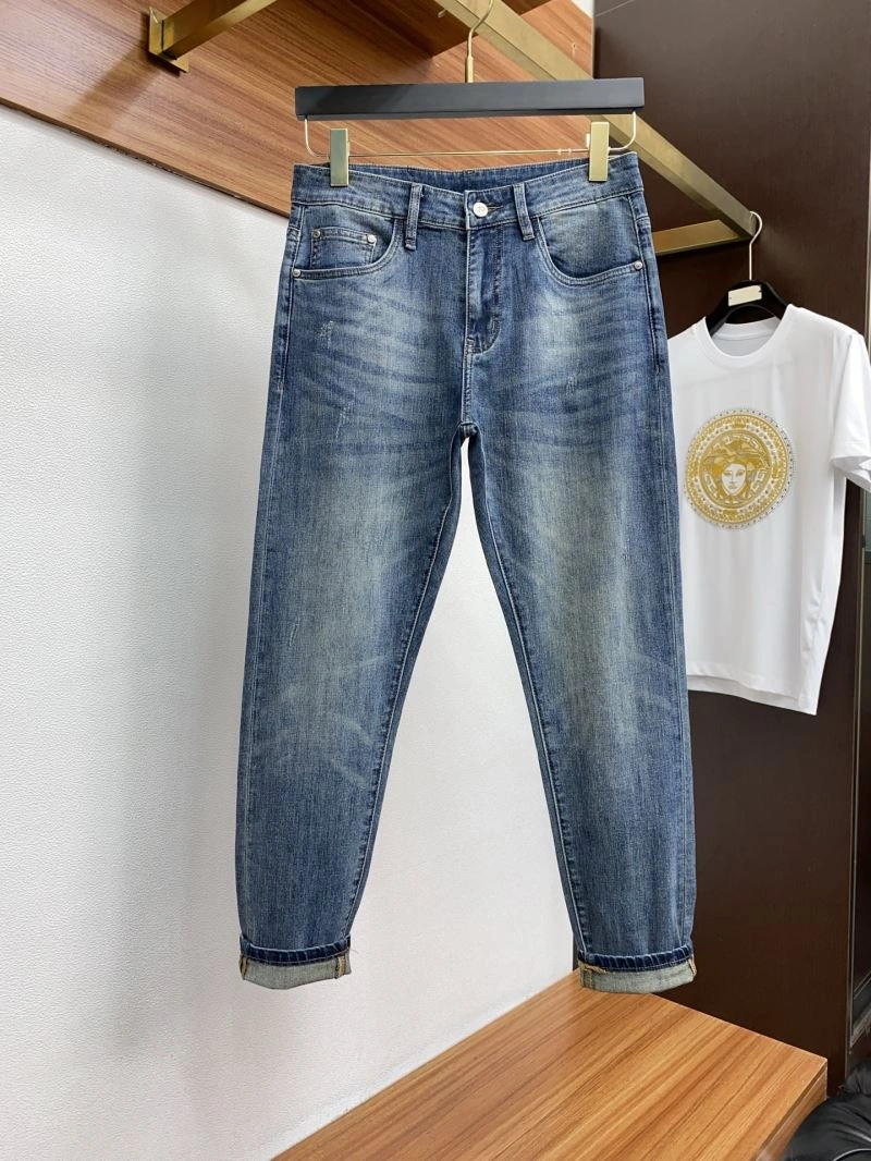 Valentino Jeans Comfortable 174849