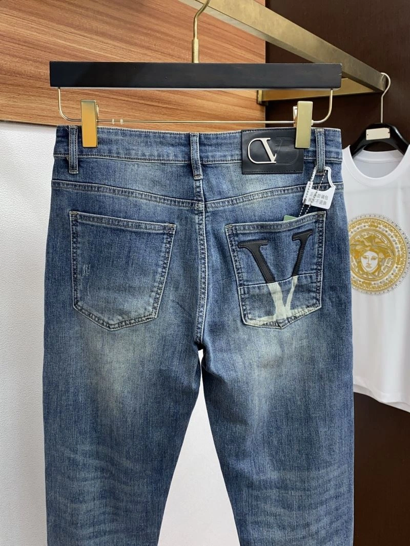 Valentino Jeans Comfortable 174849