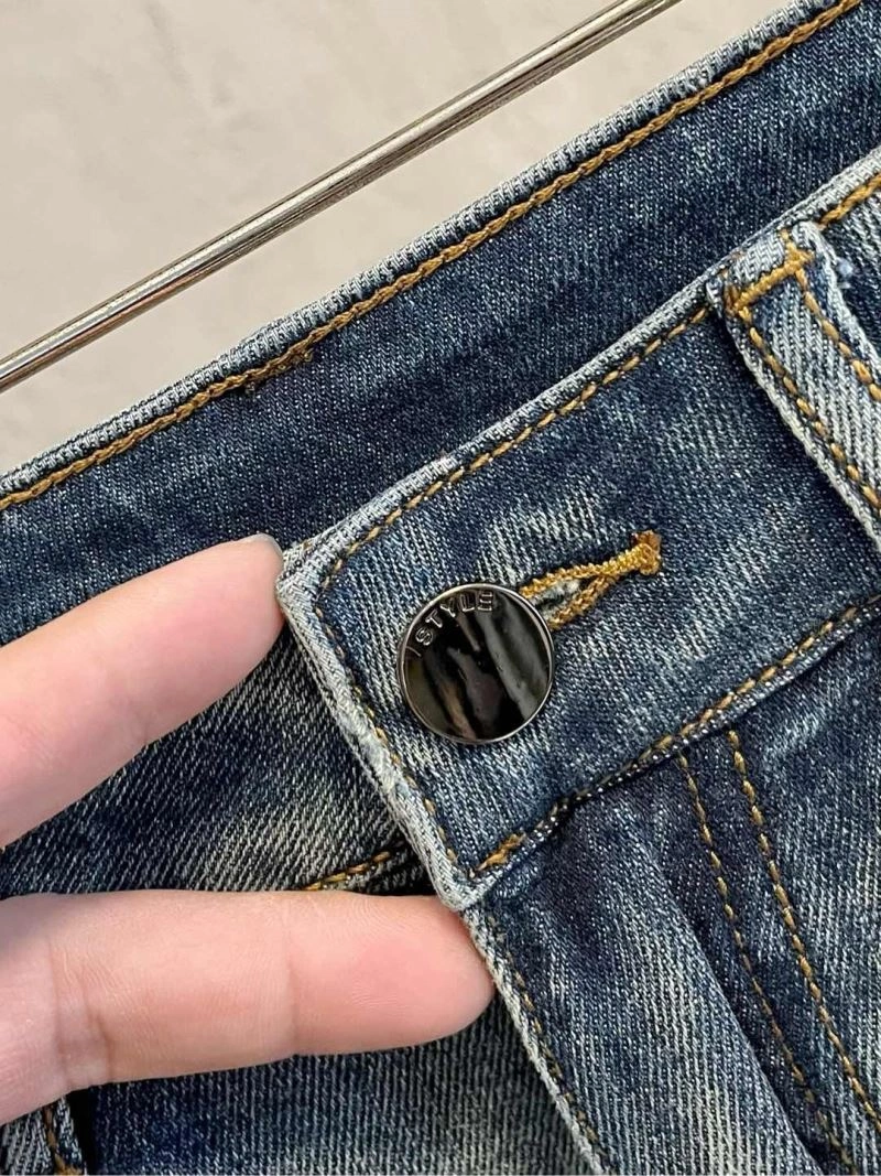 Trendy Valentino Jeans 174778