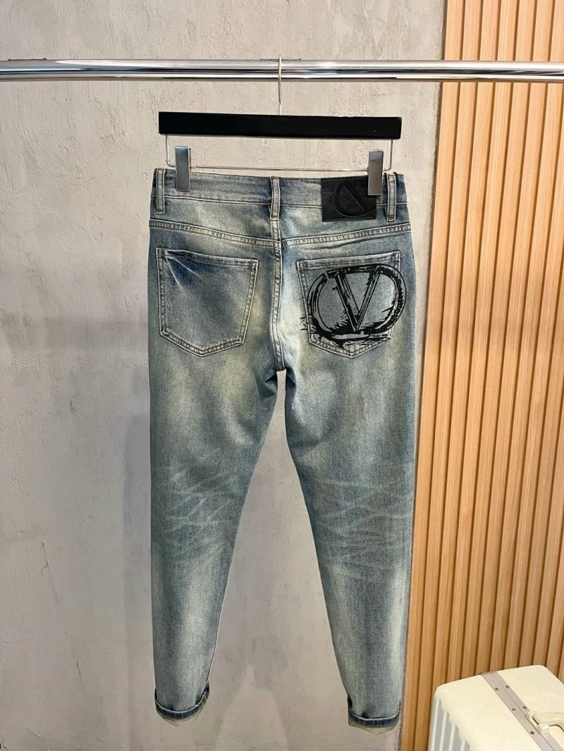 Trendy Valentino Jeans 174778