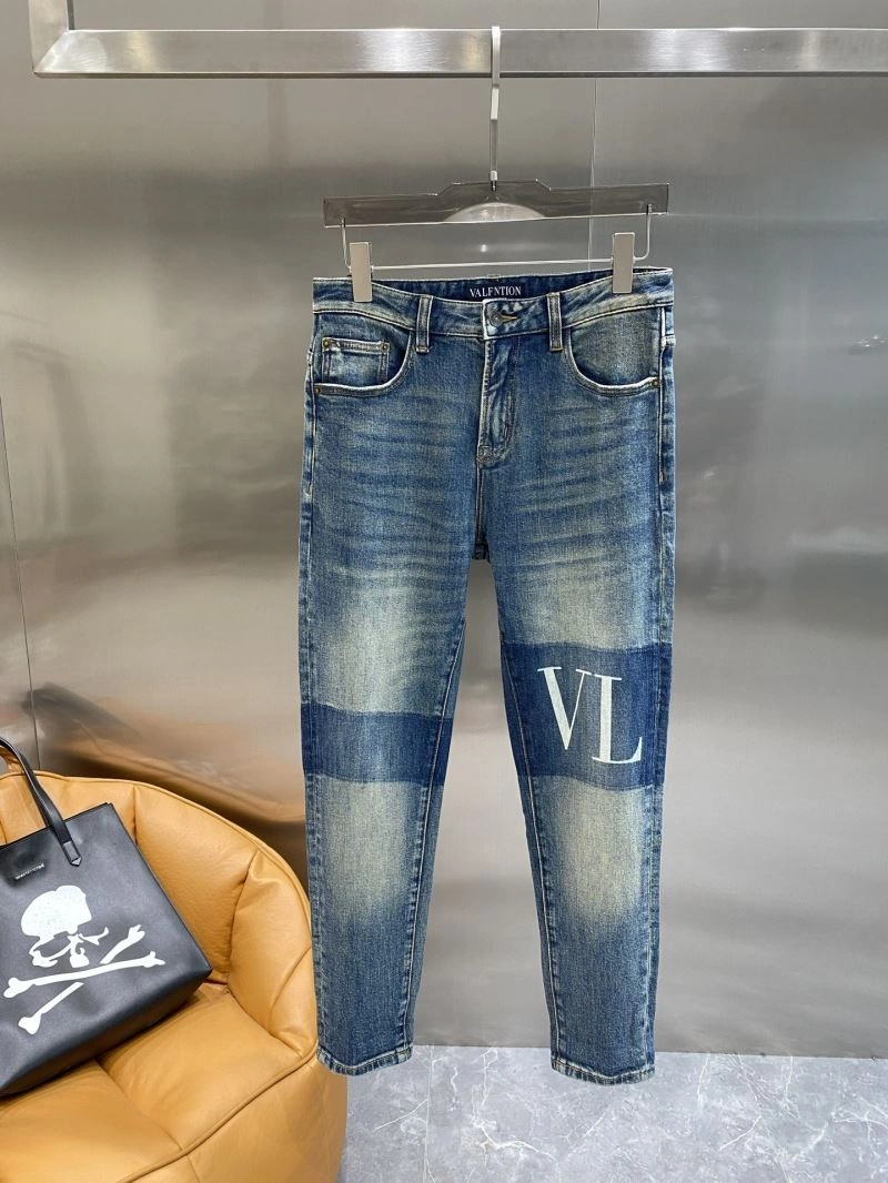 Valentino Jeans Versatile 174826
