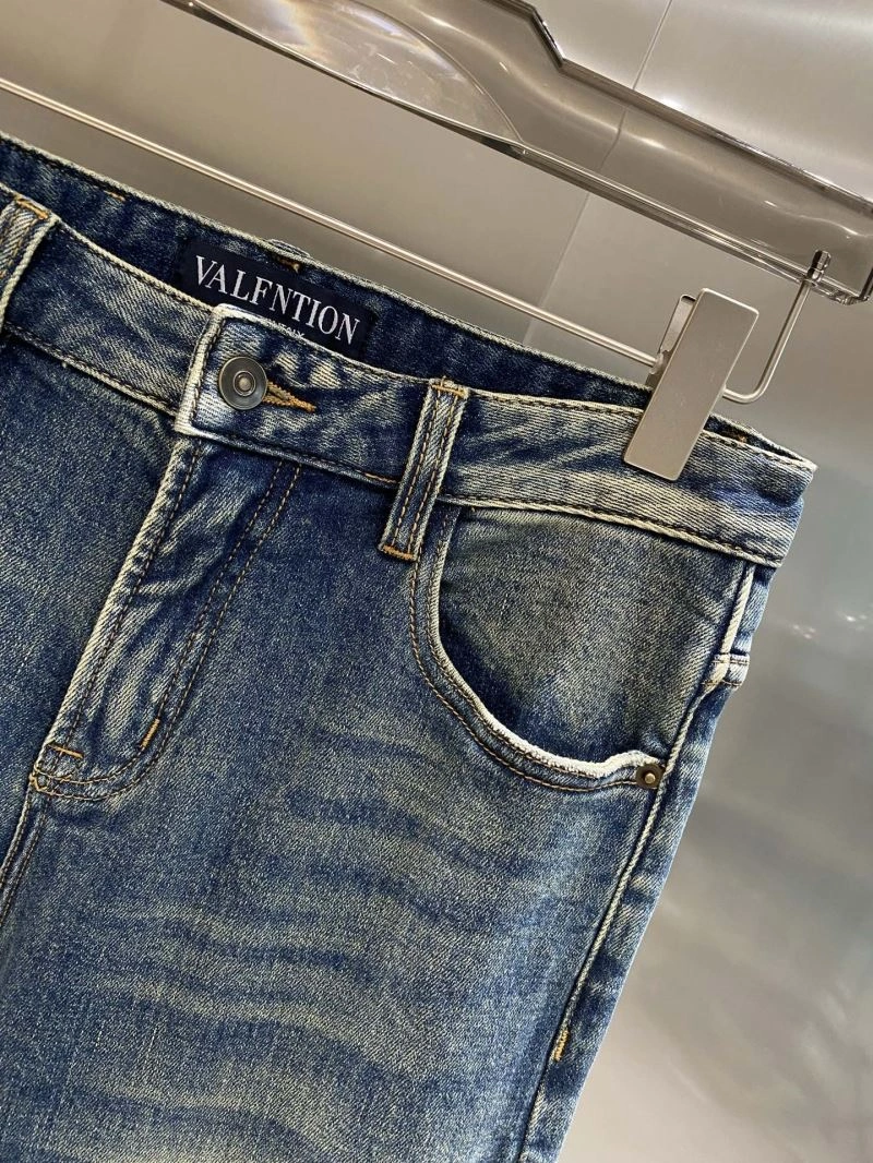 Valentino Jeans Versatile 174826