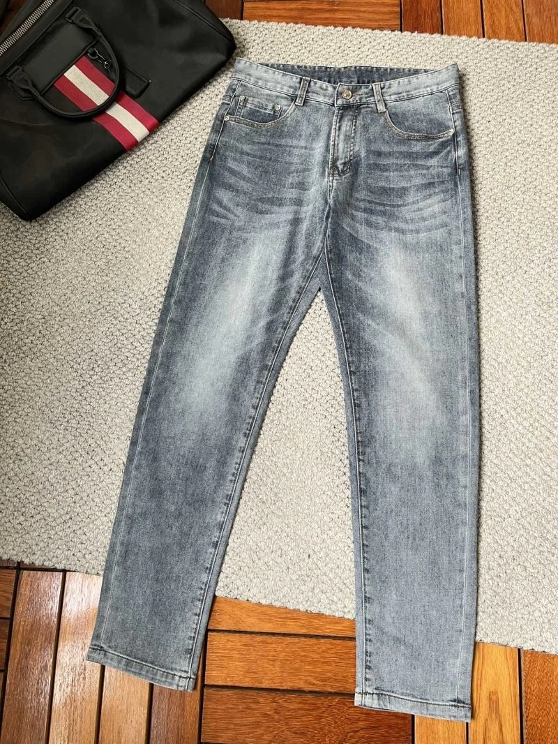 Classic Valentino Jeans 174805