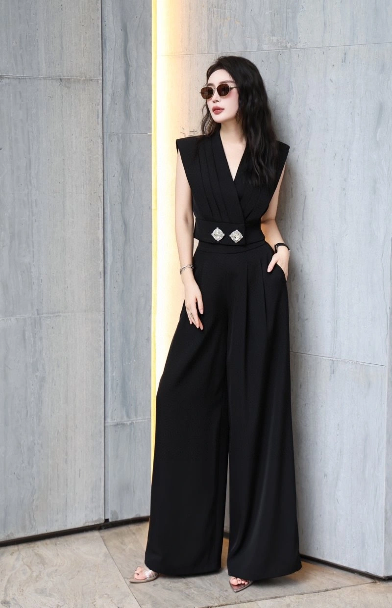 Elegant Valentino Long Pants 174584