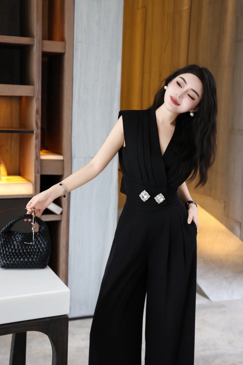 Elegant Valentino Long Pants 174584