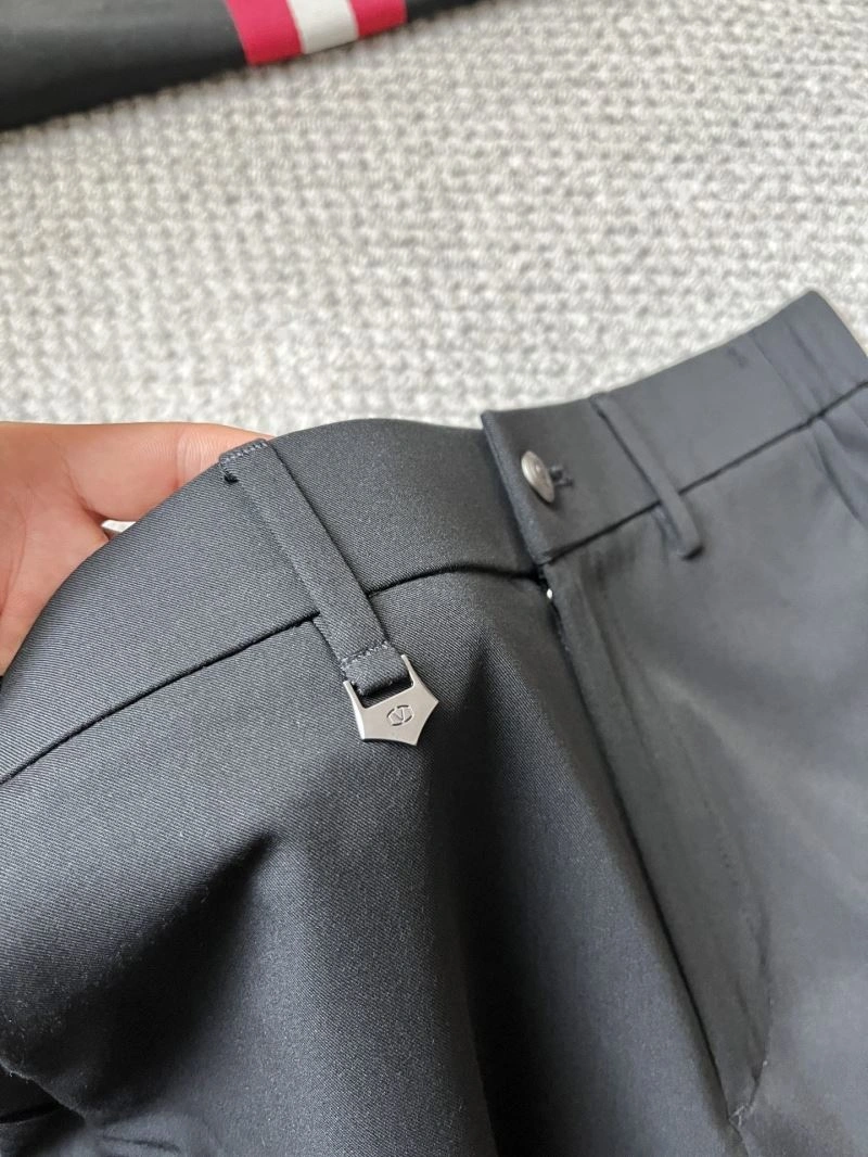 Resilient Valentino Long Pants 174835