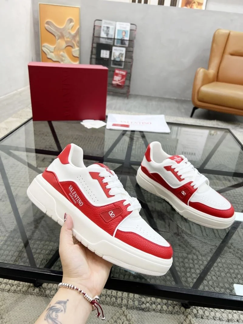 Sporty Valentino Low Shoes 35855