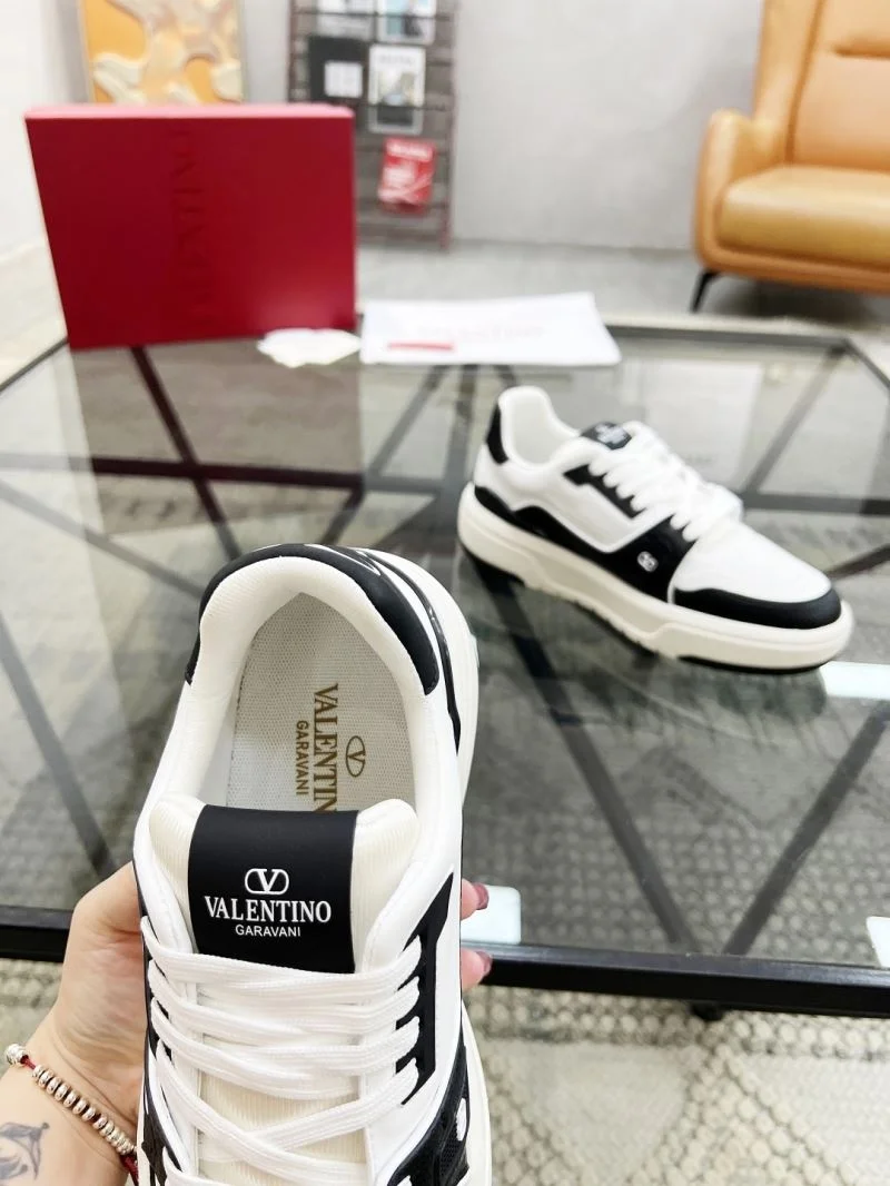 Valentino Low Shoes Effortless 35854