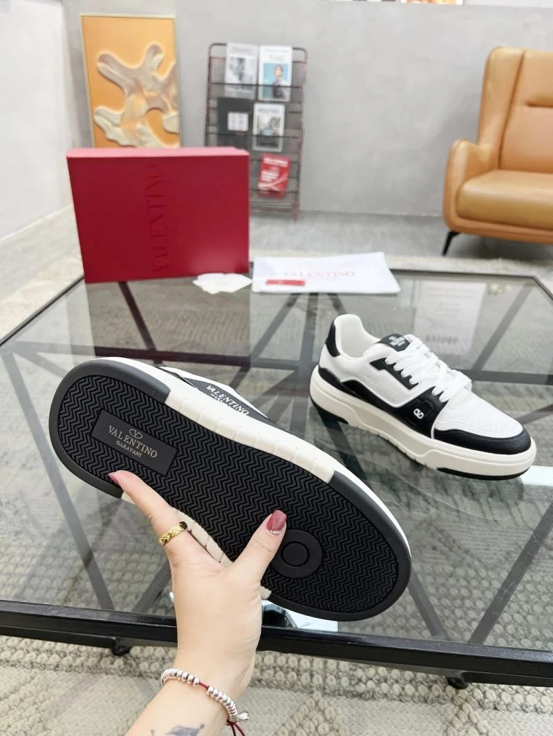 Valentino Low Shoes Effortless 35854