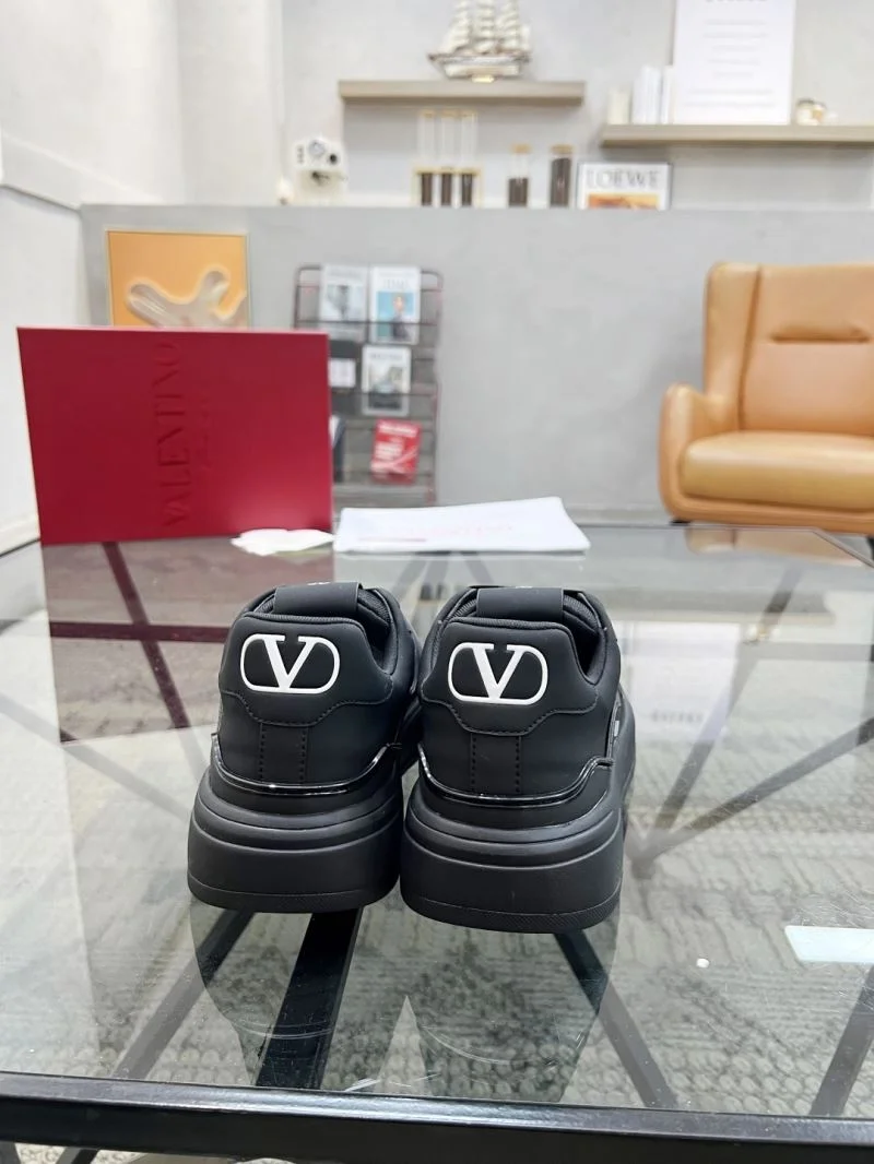 Valentino Low Shoes EyeCatching 35874