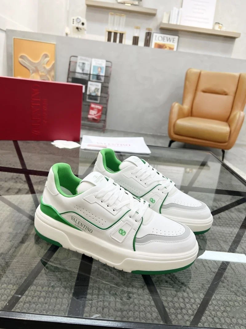 Cozy Valentino Low Shoes 35858