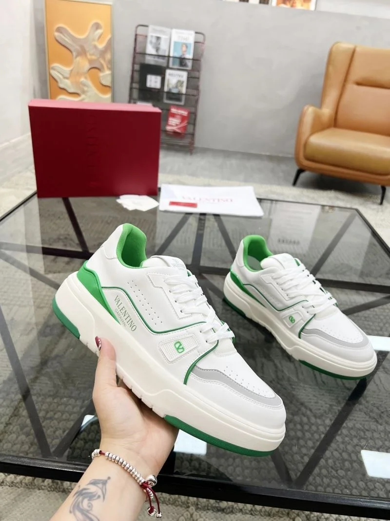 Cozy Valentino Low Shoes 35858
