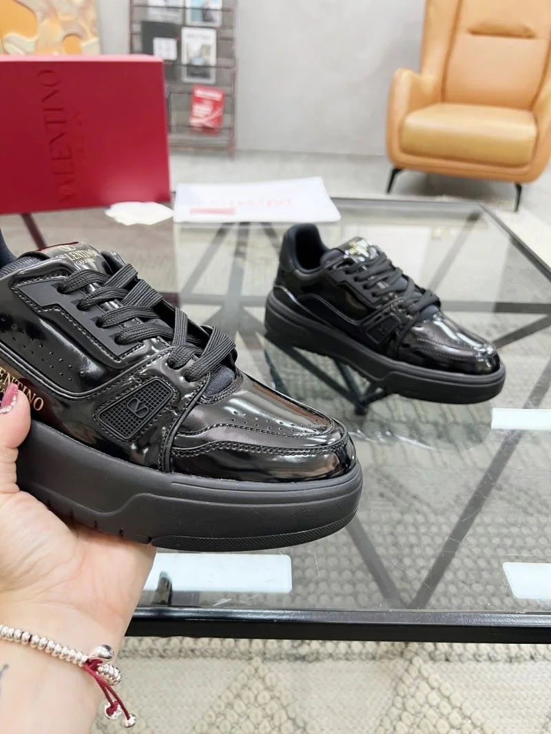 Valentino Low Shoes Casual 35857