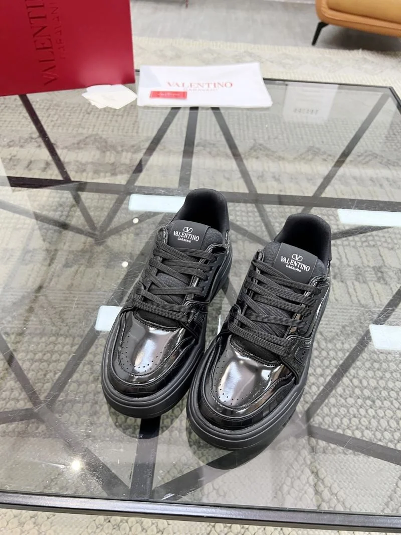 Valentino Low Shoes HighQuality 35867