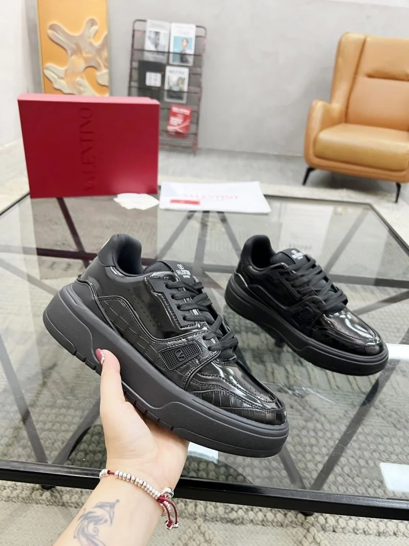 Valentino Low Shoes HighQuality 35867