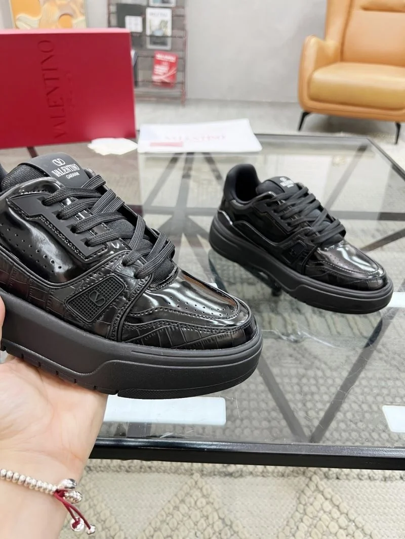 Valentino Low Shoes HighQuality 35867