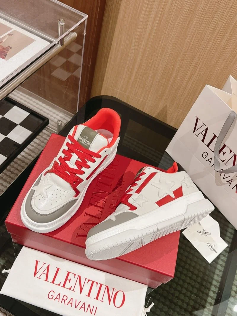 Valentino Low Shoes Trendsetting 35849