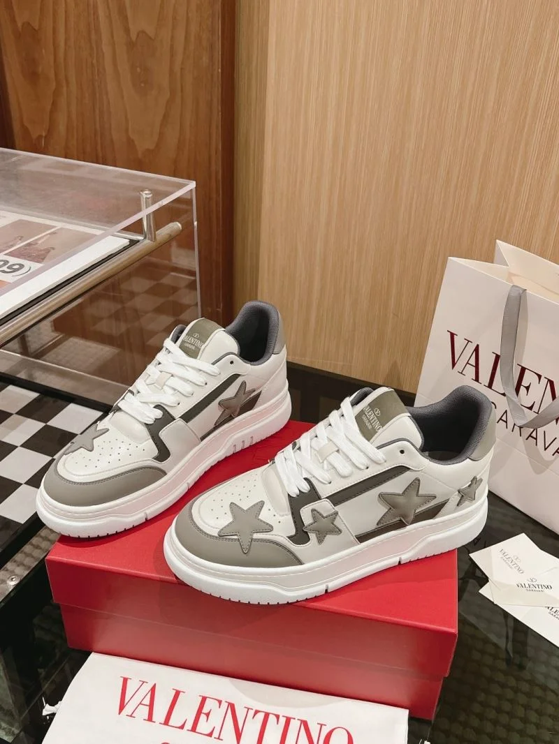 Unisex Valentino Low Shoes 35841